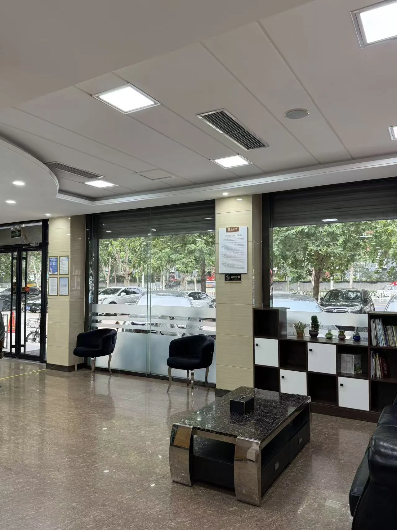 樱前街店大厅